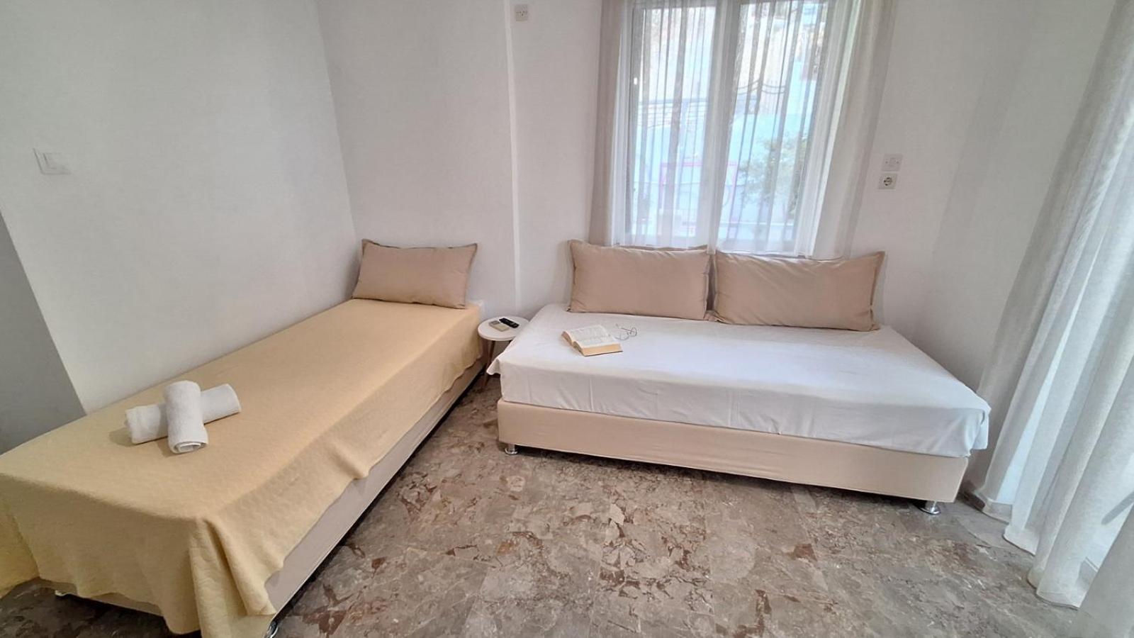 Evita'S Resort Poros Town Esterno foto